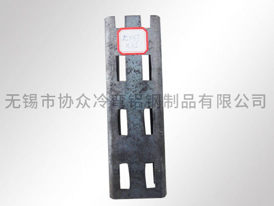 仓储货架型材 轻型货架 小冲孔立柱55*47菱形孔 C型钢冷弯型钢